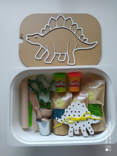 Zestaw sensoryczny "ŚWIAT DINOZAURÓW"